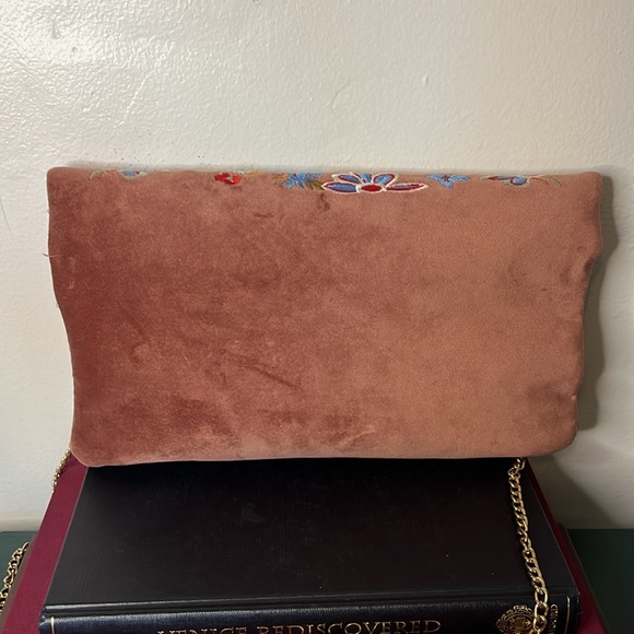 Velvet Mauve Floral Embroidered Fold Over Clutch Crossbody Gold Chain Boho - Picture 11 of 11